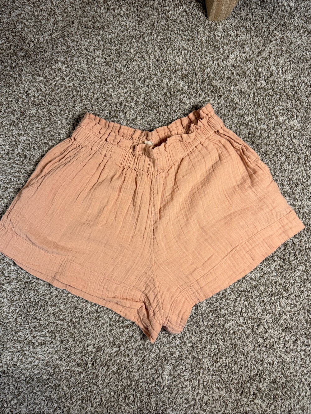 Roxy Peach High-Waist Elastic Shorts
